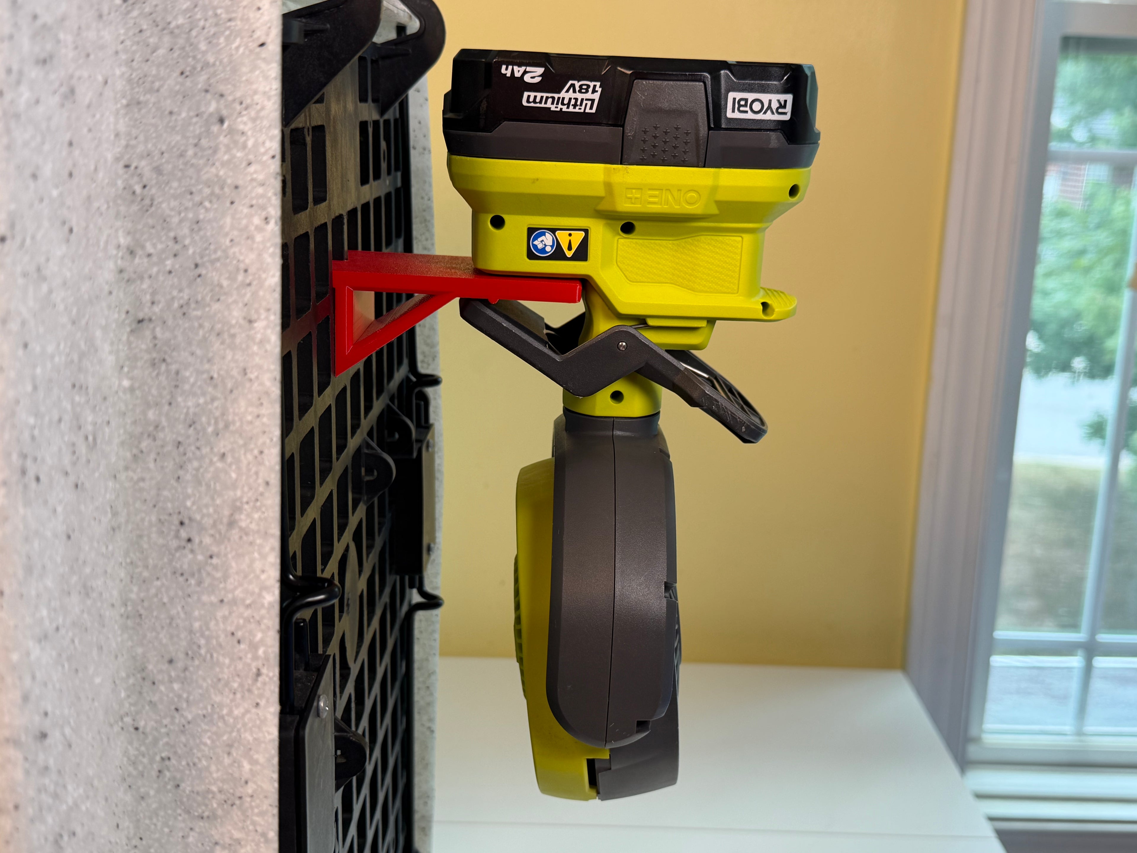 Clip Fan Kennel Door Hook